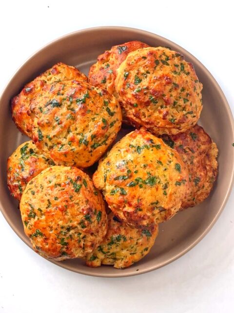 Cheddar Bay Biscuits